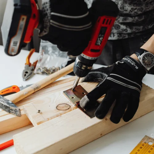 DIY vs Hiring a Remodeling Contractor